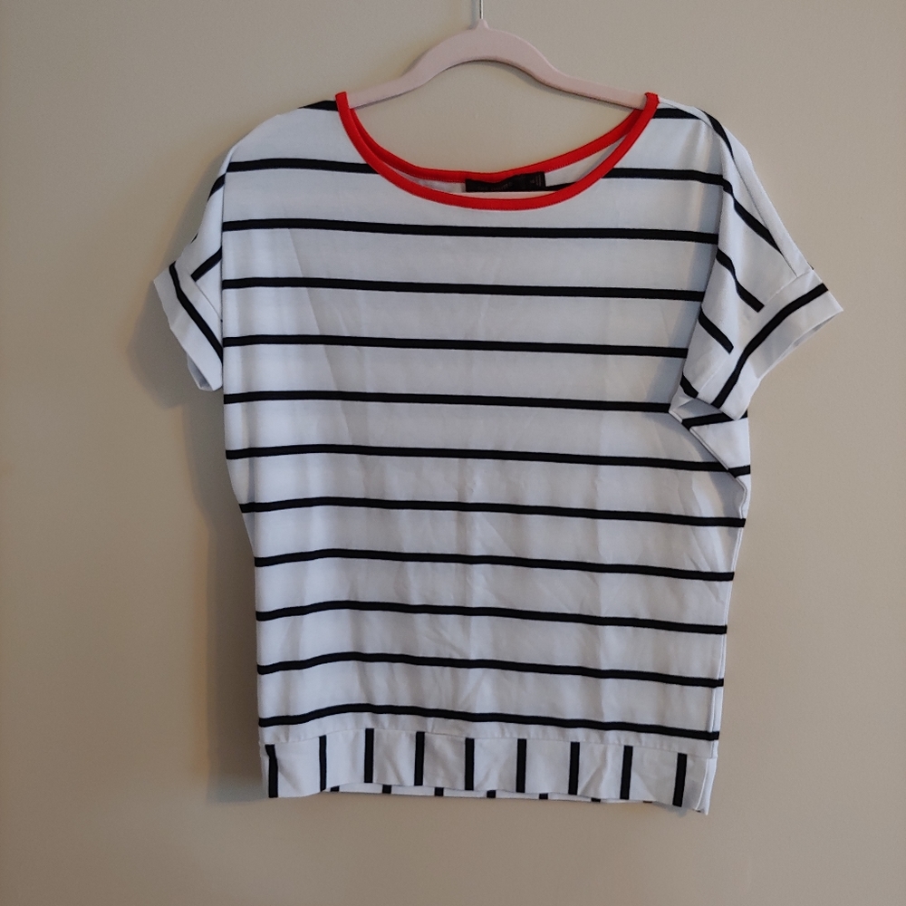 The Limited short sleeve top